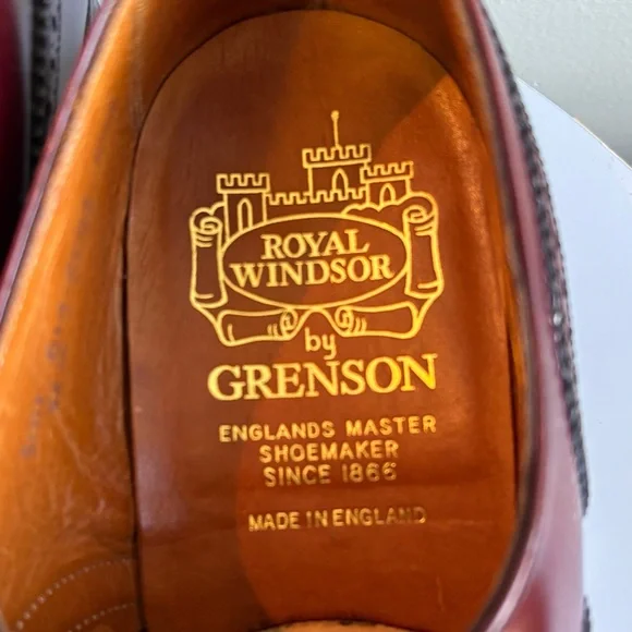 Vintage Royal Windsor by Grenson Leather Oxfords Wing Tip Brogue Style,  10.5 D - Picture 5 of 10